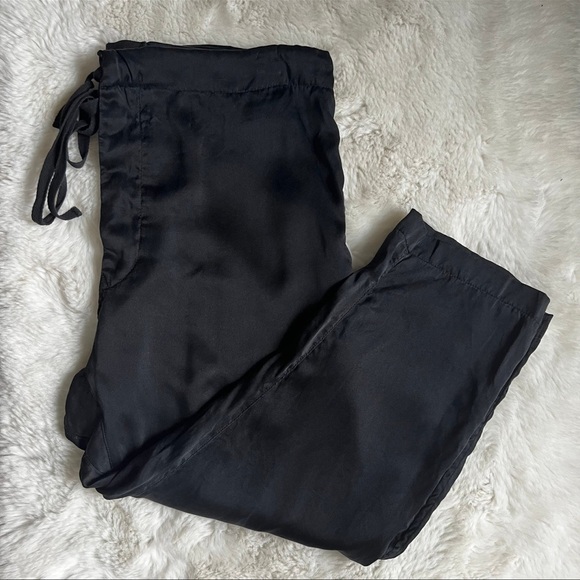 Kloni & the Krew Black Silk Cropped Pants - Picture 1 of 12